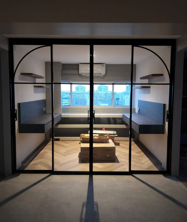 Synchronised Sliding Door