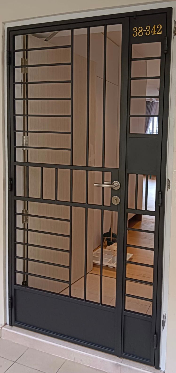 HDB Gate SH018 Modernist Ladder-Styled