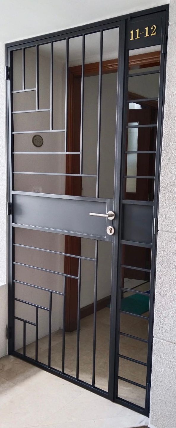 Modern Mild Steel Gate with Middle Plate - SH055 - Metal and Aluminium Fabrication 
